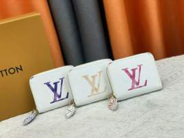 Picture of Louis Vuitton Wallets _SKUfw221094017fw
